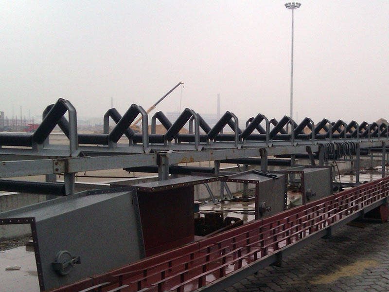Belt conveyor roller